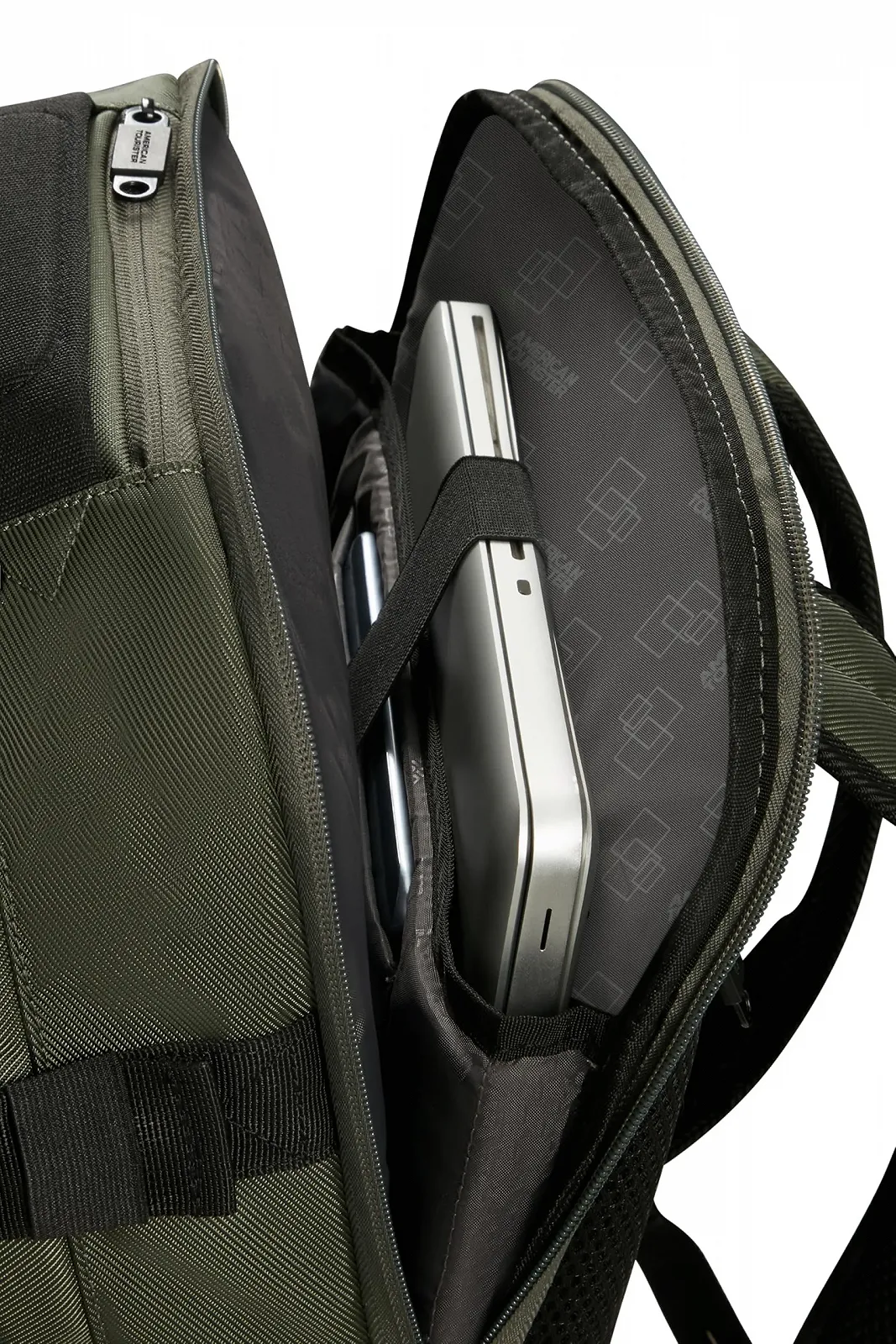 Рюкзак для ноутбука American Tourister Urban Track 15.6 дюйма 45 см 29 л Зелений (Темний хакі), фото №6 Рюкзак для ноутбука American Tourister Urban Track 15.6 дюйма 45 см 29 л Зелений (Темний хакі), фото №6