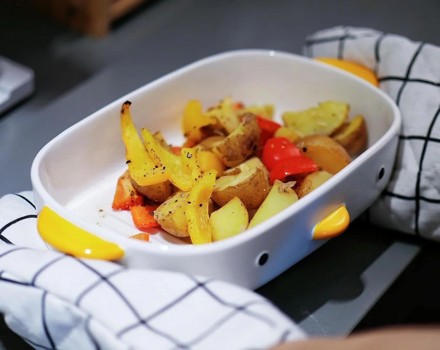 Форма для запікання у формі качки керамічна 7x10 дюймів з ручками біла, фото №4