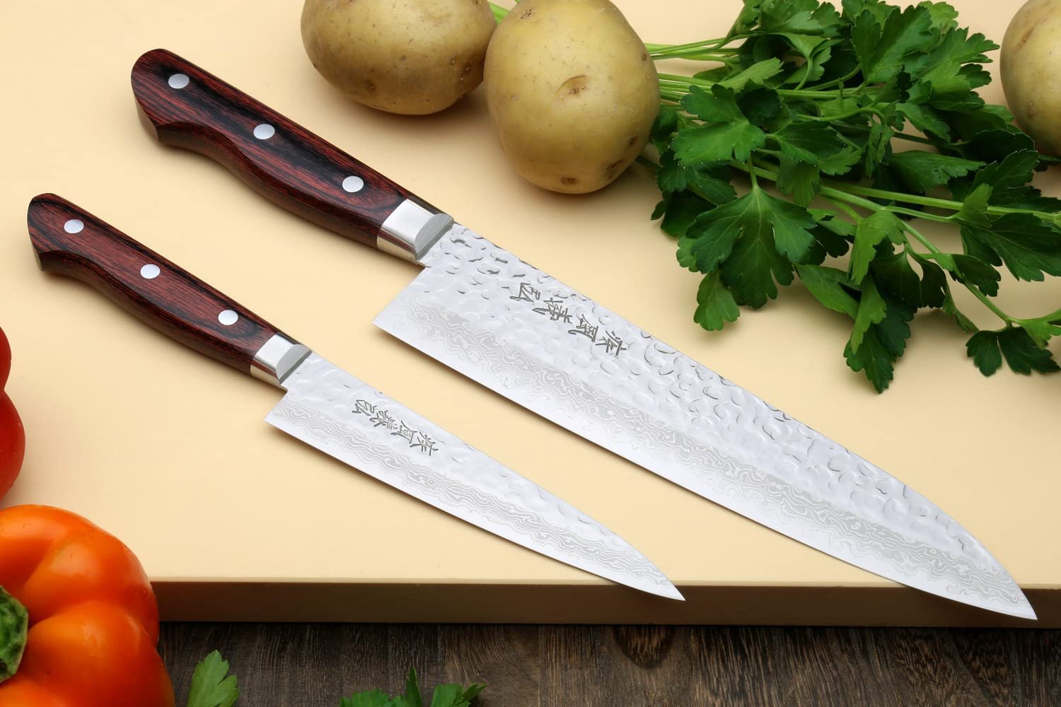 Набір ножів: Шеф-ніж Gyuto Yoshihiro VG-10 Damascus та ніж для очищення овочів, 210 мм та 135 мм, фото №2