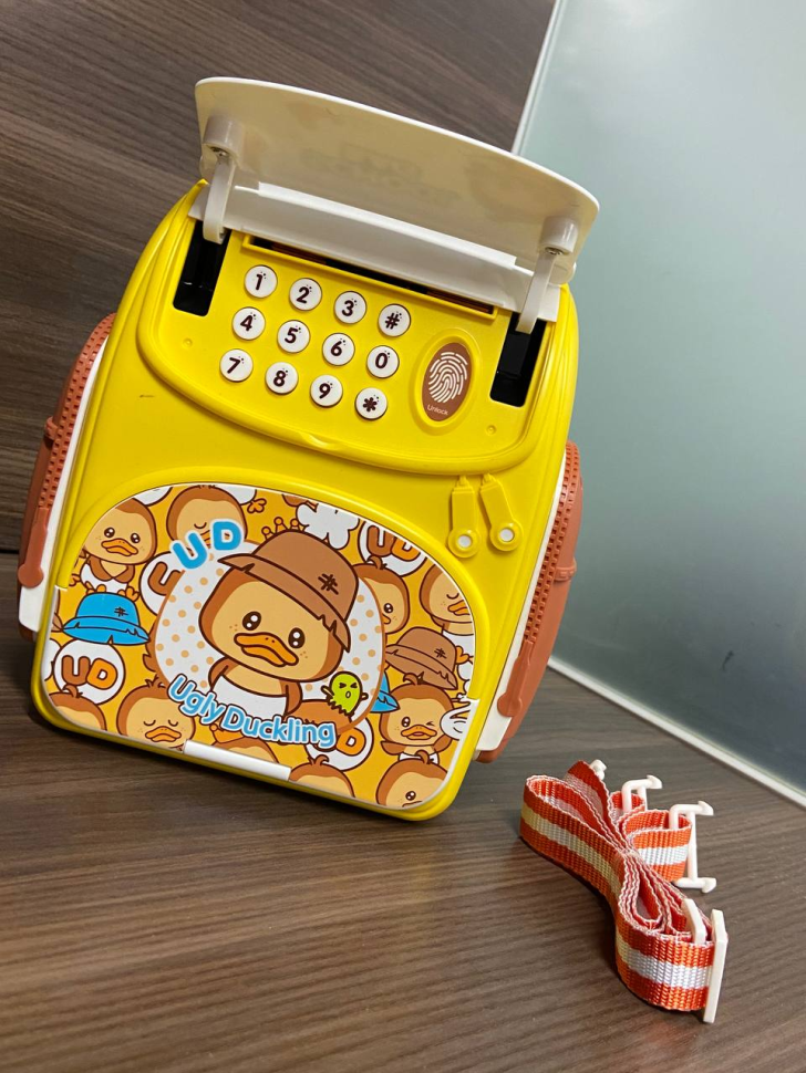 Электронная копилка-сейф Рюкзак Bambi WF-3008CX Ugly Duckling, фото №3 Электронная копилка-сейф Рюкзак Bambi WF-3008CX Ugly Duckling, фото №3