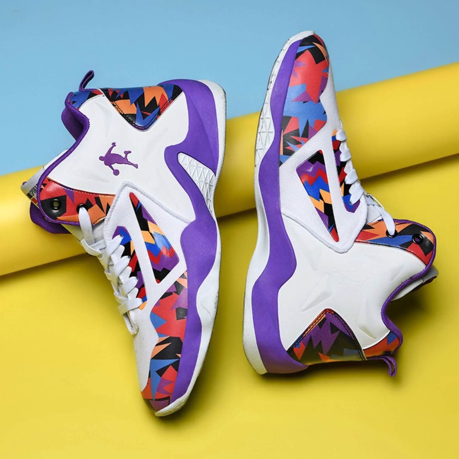 Высокие баскетбольные кроссовки, фото №4