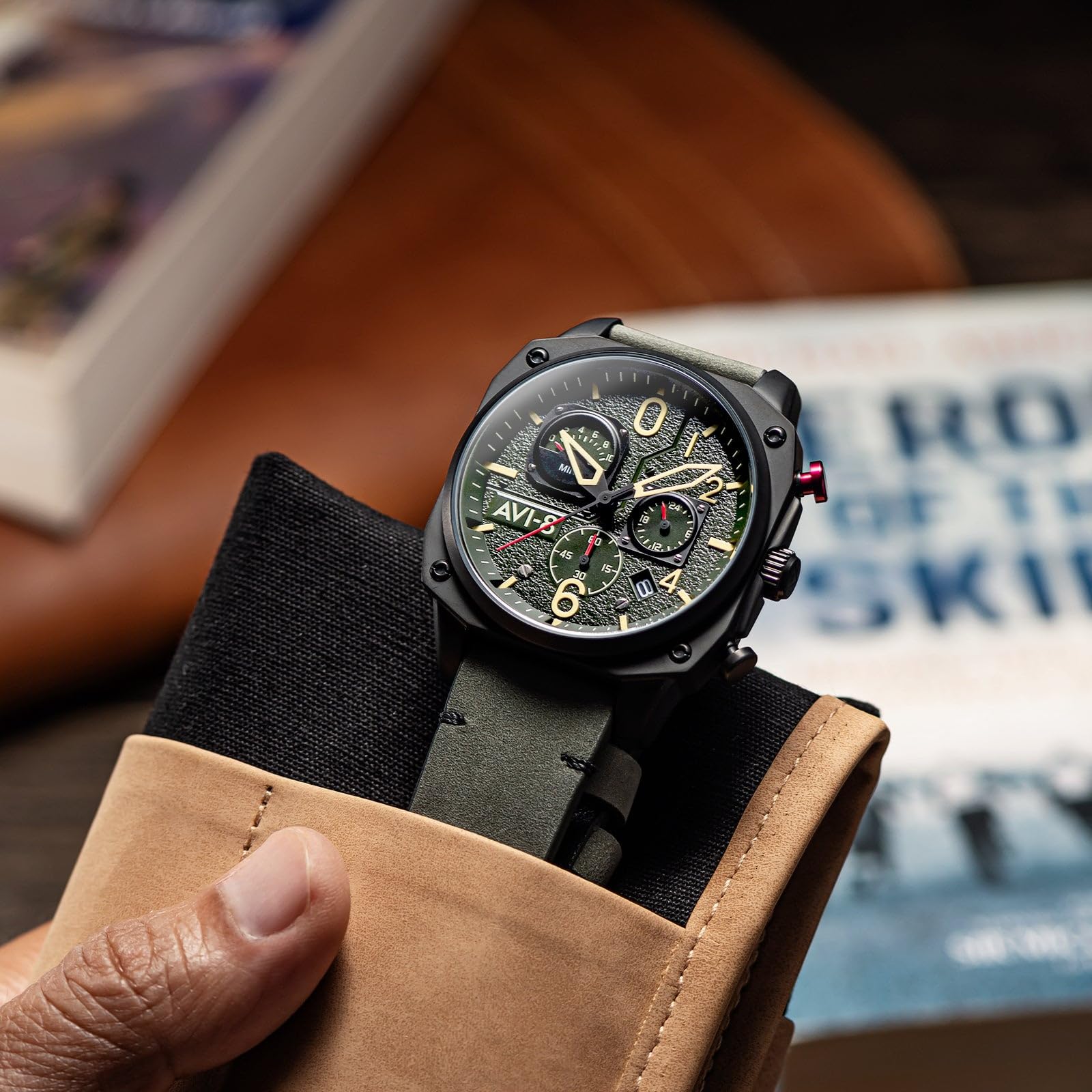 Колекція Годинник Hawker Hunter AV-4052, фото №3 Колекція Годинник Hawker Hunter AV-4052, фото №3