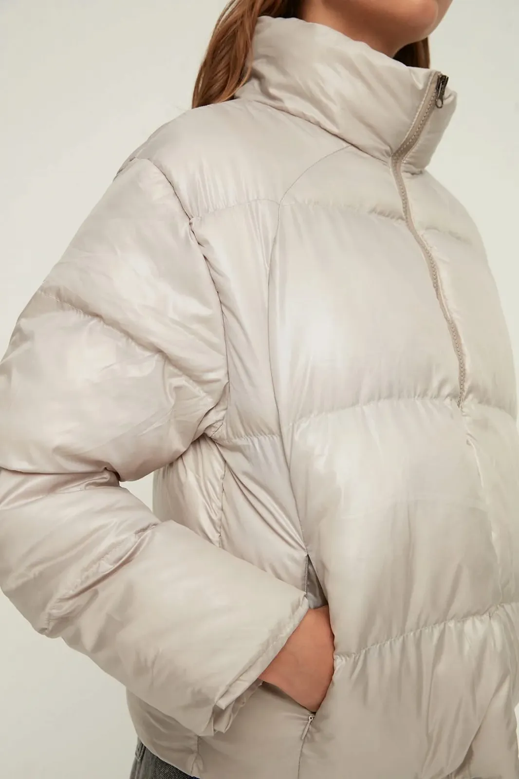 Пальто TRENDYOL Женское Каменное Со спущенными плечами Объемное Надувное, фото №3 Пальто TRENDYOL Женское Каменное Со спущенными плечами Объемное Надувное, фото №3