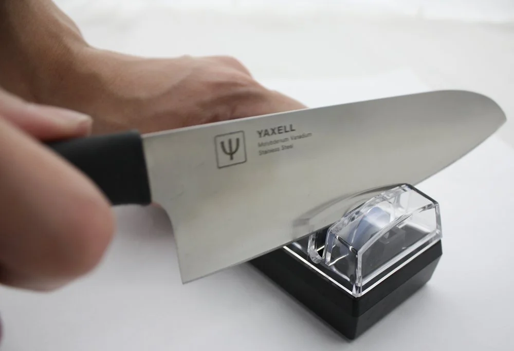 Точилка для ножей водная Yaxell 400 Grit 138 г, фото №3 Точилка для ножей водная Yaxell 400 Grit 138 г, фото №3