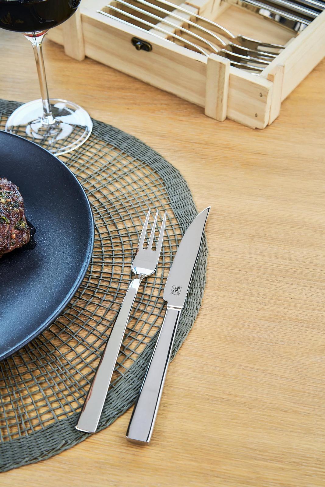 Набор столовых приборов для стейков Zwilling 07150-359-0, нержавеющая сталь, 12 предметов, фото №3 Набор столовых приборов для стейков Zwilling 07150-359-0, нержавеющая сталь, 12 предметов, фото №3