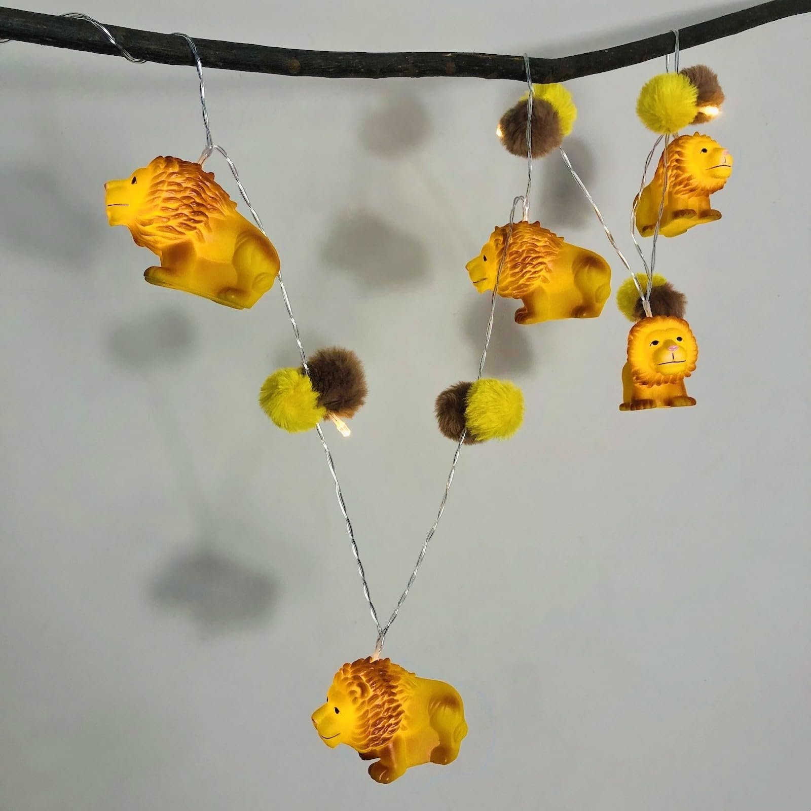 Гірлянда Дитяча Лев Pom Pom 1,65 м/10 LED Коричневий + Жовтий, фото №3