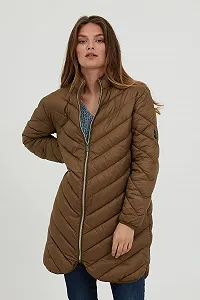 Куртка зимняя стеганая fransa FRBAPADDING женская с воротником-стойкой и длинным закругленным низом synthetic.ua - Фото 1