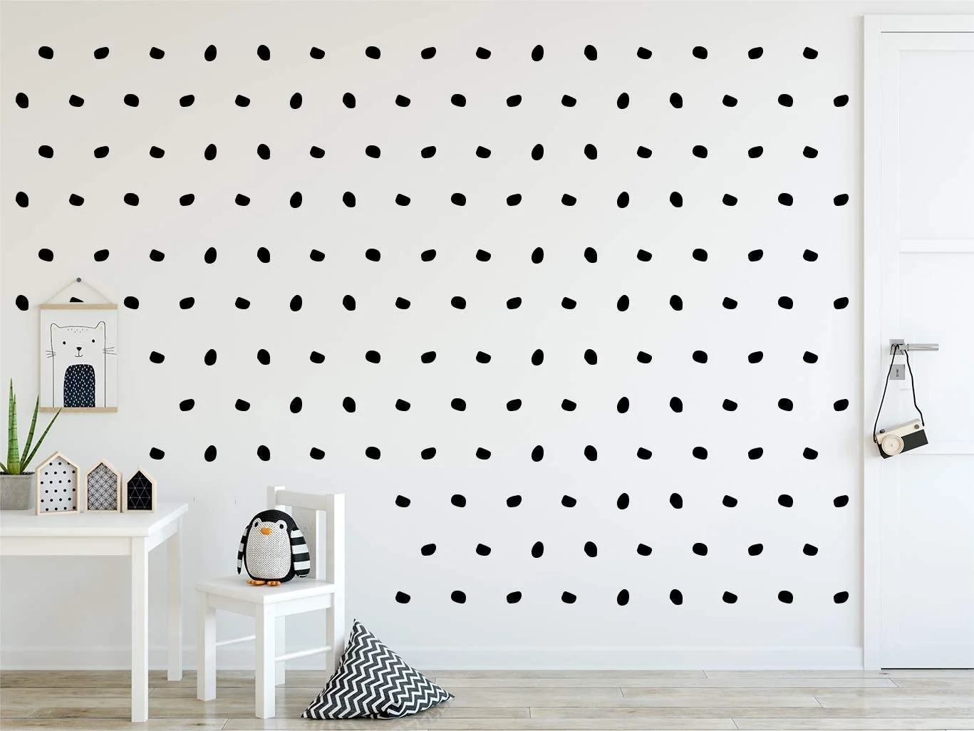 Наклейка на стіну 168 x Black London Spots Decorative Removable Vinyl Чорний, фото №5 Наклейка на стіну 168 x Black London Spots Decorative Removable Vinyl Чорний, фото №5