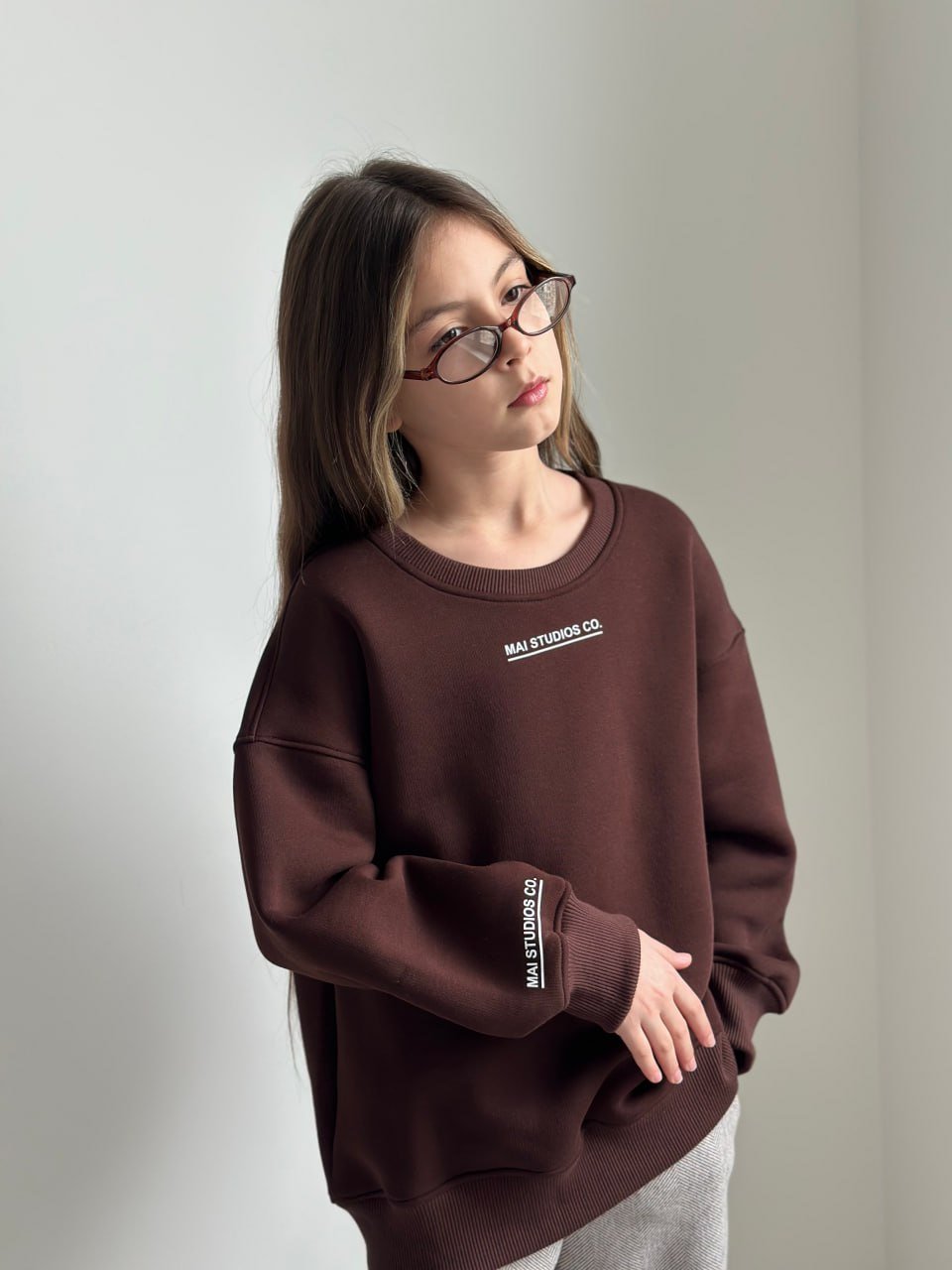 Стильный свитшот — шоколадный, бежевый и молочный — от 140 см до 164 см, фото №3 Стильный свитшот — шоколадный, бежевый и молочный — от 140 см до 164 см, фото №3