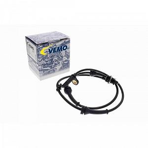 Датчик частоты вращения колеса VEMO V38-72-0290 Green Mobility Parts для INFINITI synthetic.ua - Фото 1