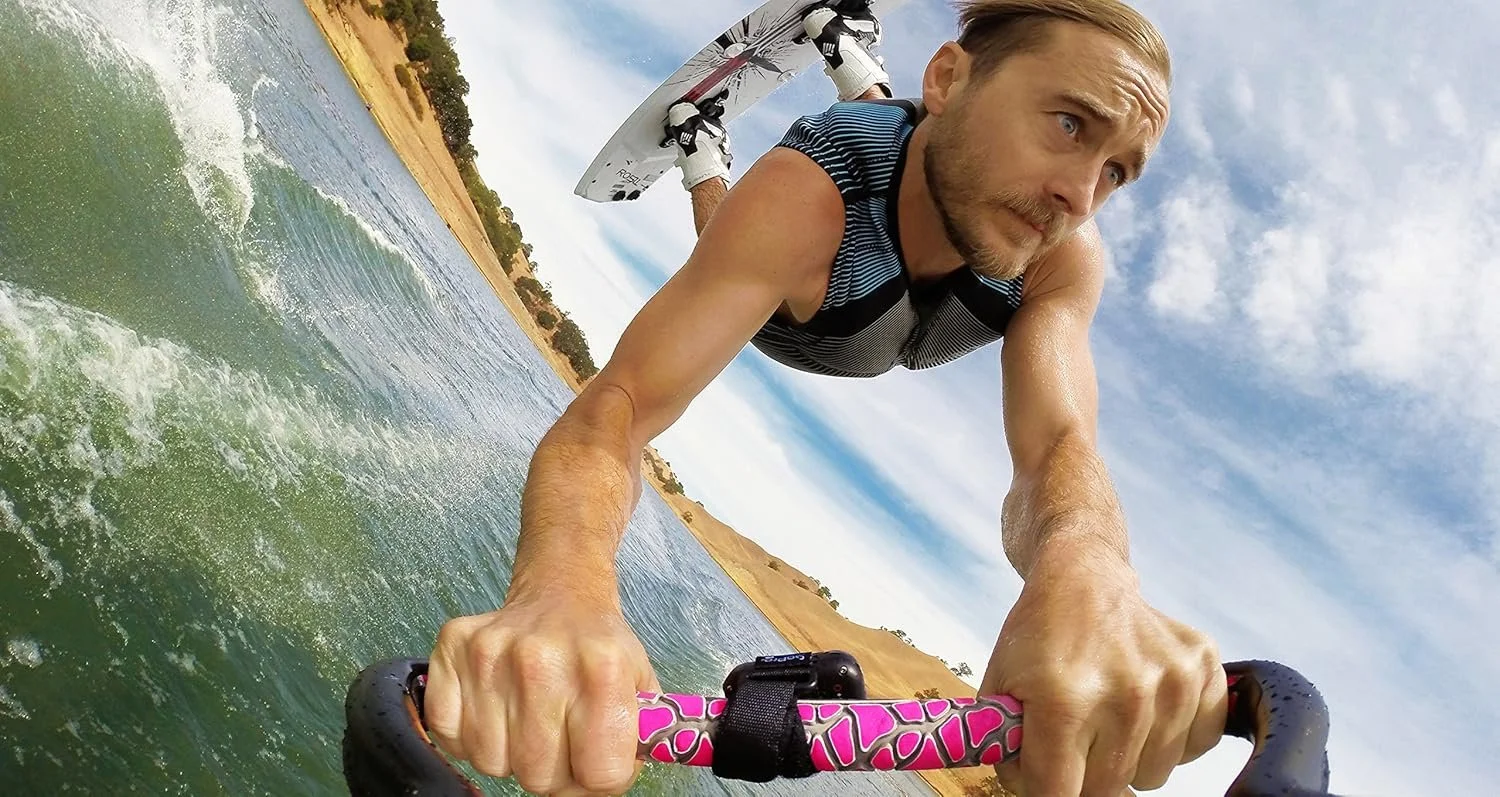 Пульт дистанційного керування GoPro Smart Remote для камер GoPro Hero 3, GoPro Hero 4, GoPro Hero 5 Чорний (ARMTE-002), фото №7 Пульт дистанційного керування GoPro Smart Remote для камер GoPro Hero 3, GoPro Hero 4, GoPro Hero 5 Чорний (ARMTE-002), фото №7