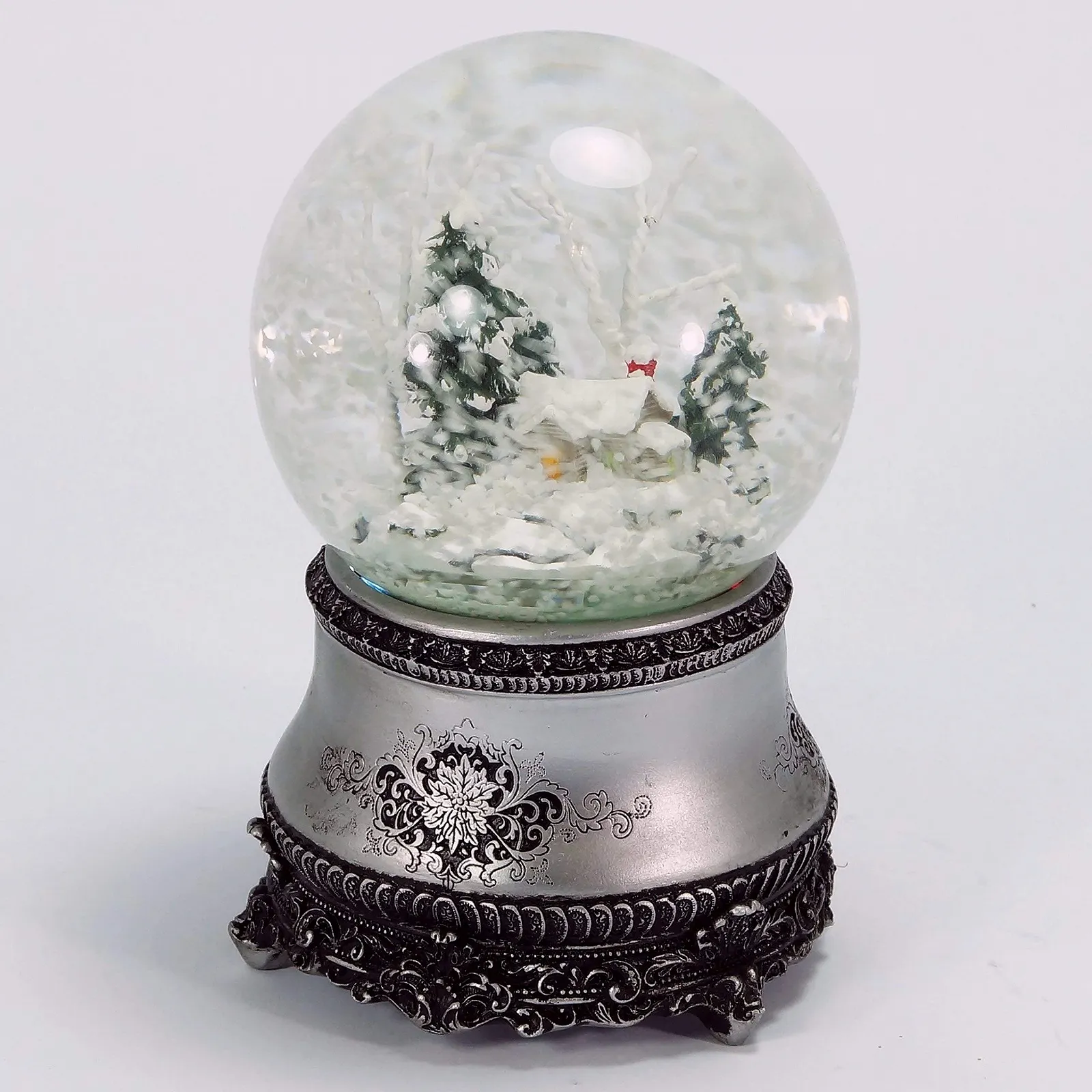 Снігова куля Wichtelstube Collection LED Зимовий ліс Електричний сніг кружляє, багато мелодій і зміна кольору вінтаж, фото №3