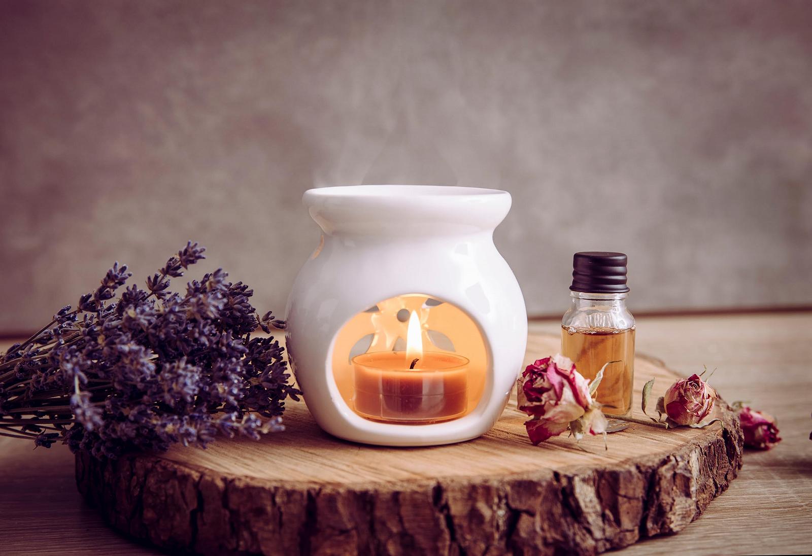 Свічки B-Ware Tea Lights Багатобарвні Змішані з/без Аромату У Маленьких та Великих Підсвічниках з Алюмінію 5 кг, фото №5