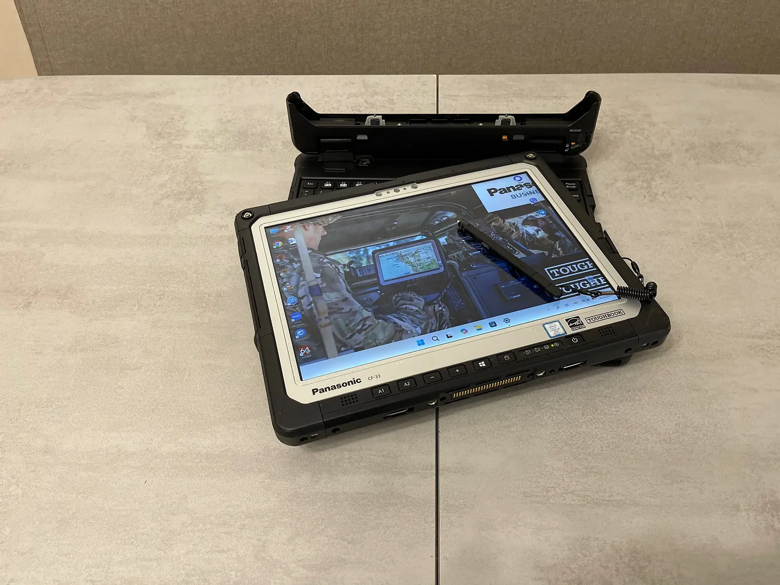 Захищений ноутбук-планшет Panasonic Toughbook CF-33, 12", i5-7300U, 8GB, 128GB, 4G LTE, фото №5