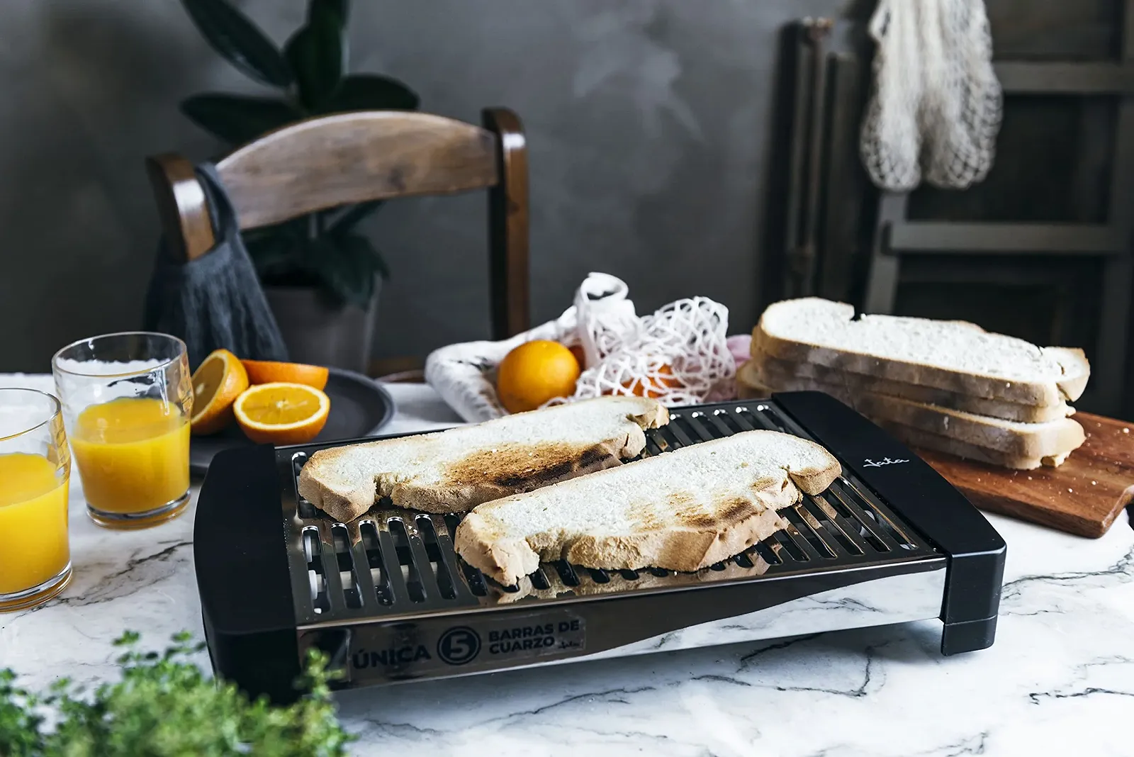 Тостер горизонтальний Jata XXL TT591 Великий (35 x 25 см) з 5 кварцовими стрижнями, корпус і гриль з нержавіючої сталі, 3 режими нагріву, знімний піддон для крихт, фото №5