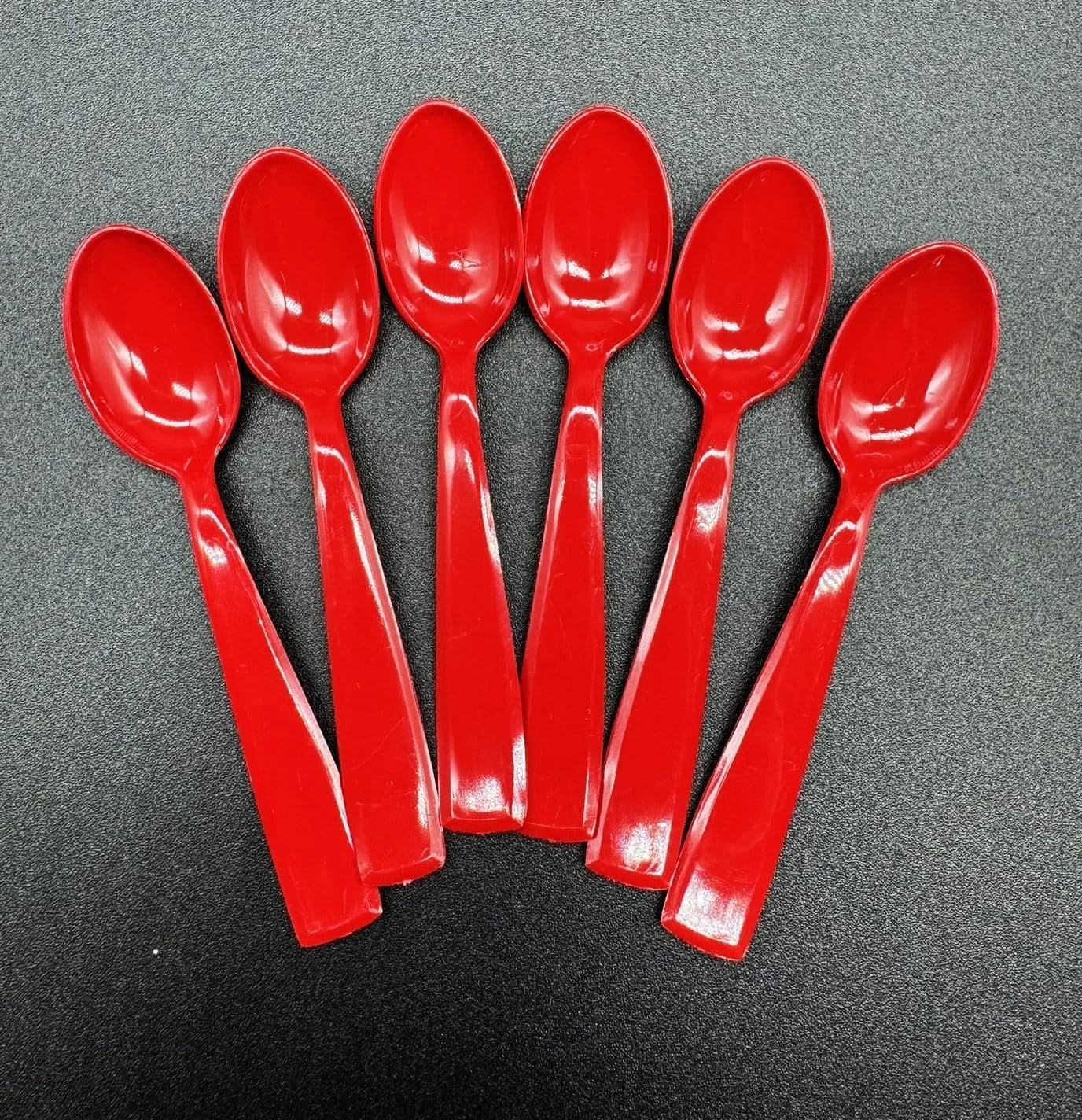 Ложки Пластиковые 10 см Красный 6 штук (детские ложки, ложки для мороженого, десертные ложки, ложки для эспрессо, мока ложки, многоразовые), фото №2