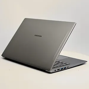 Ноутбук 15.6'' Medion (Lenovo Group) Akoya P15646 | Intel Core i7-8565U | IPS (1920x1080) FullHD | RAM 8 ГБ | SSD 256 ГБ | Nvidia GeForce MX250 | Intel UHD Graphics 620 | Метал | Win11 (5074) synthetic.ua - Фото 1