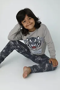 Комплект Хлопковая пижама для мальчиков LOREZA, модель, с длинными рукавами - Фото 1