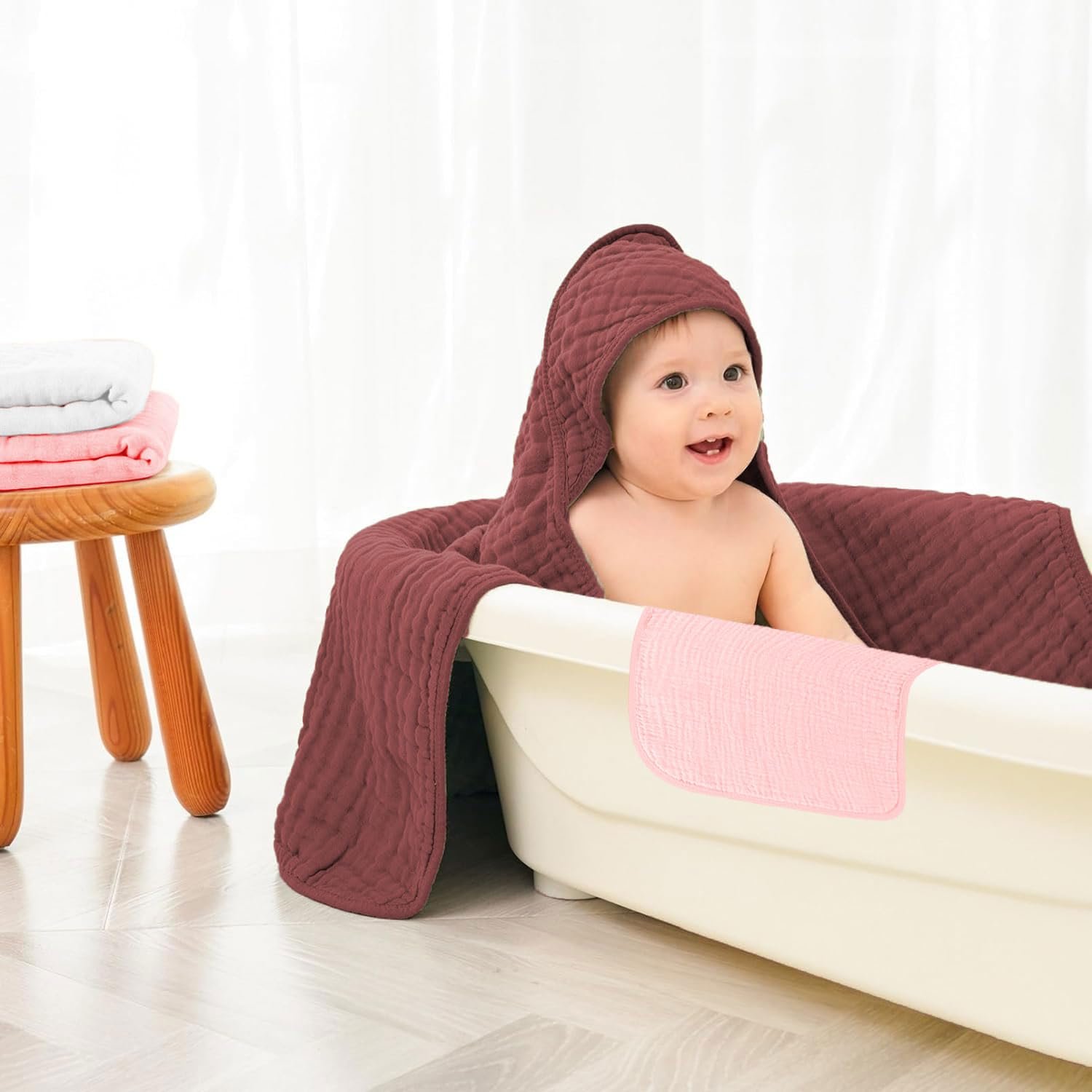 Рушник дитячий з капюшоном Wine Red & Pink & White, фото №2