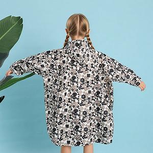 Детская дождевая куртка Унисекс Водонепроницаемая с капюшоном Защита от солнца Однотонная Тонкая для девочек и мальчиков synthetic.ua - Фото 1