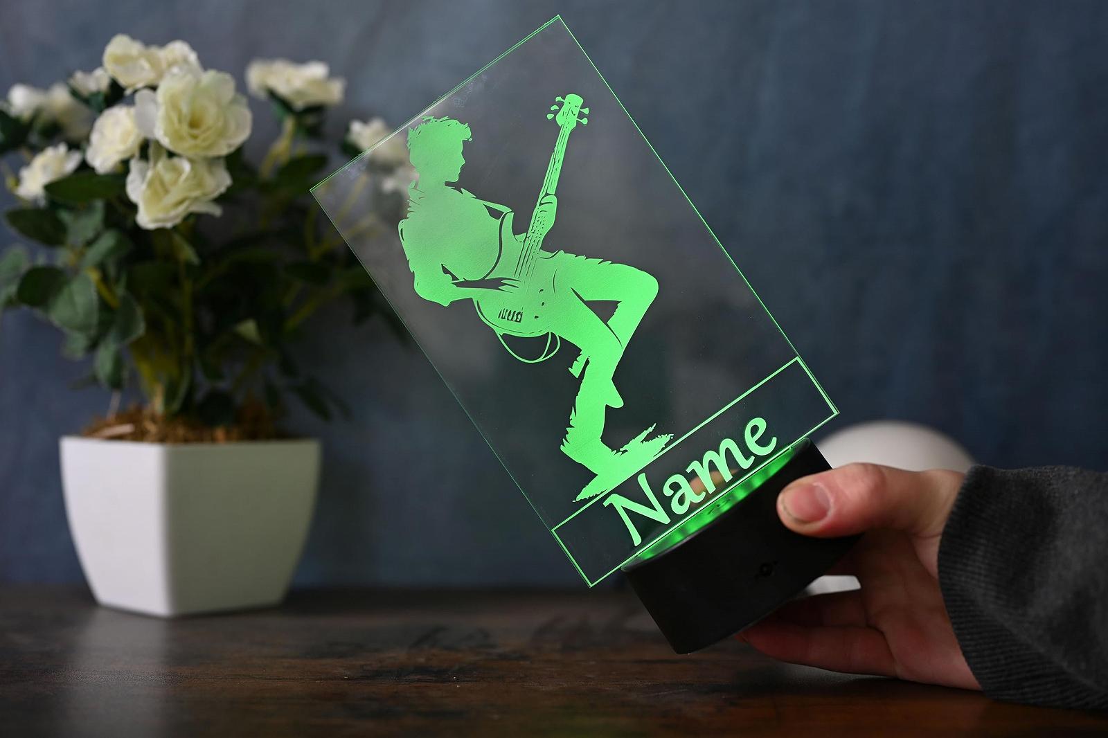 Настольная светодиодная лампа Бас-гитара Персонализированная Диммируемая Пульт Акрил Черная, фото №4