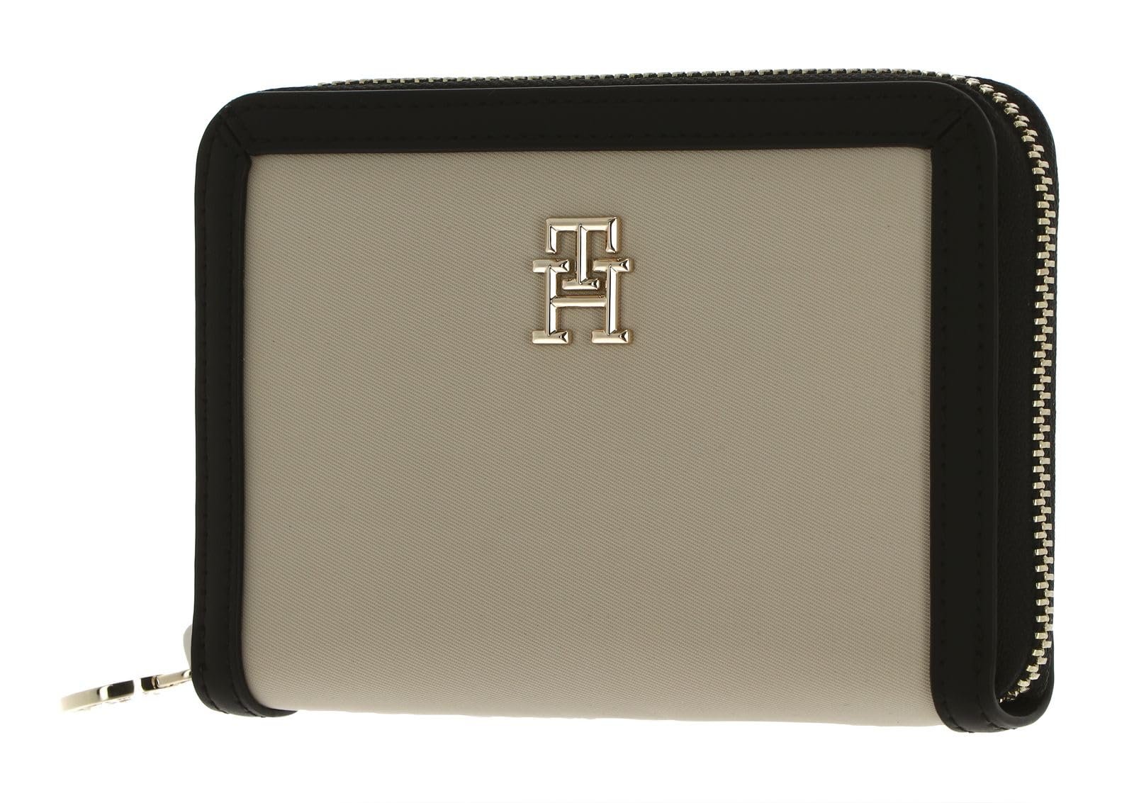 Кошелек Tommy Hilfiger TH Essential S MED ZA CB AW0AW16090, бежевый (White Clay/Black), фото №1