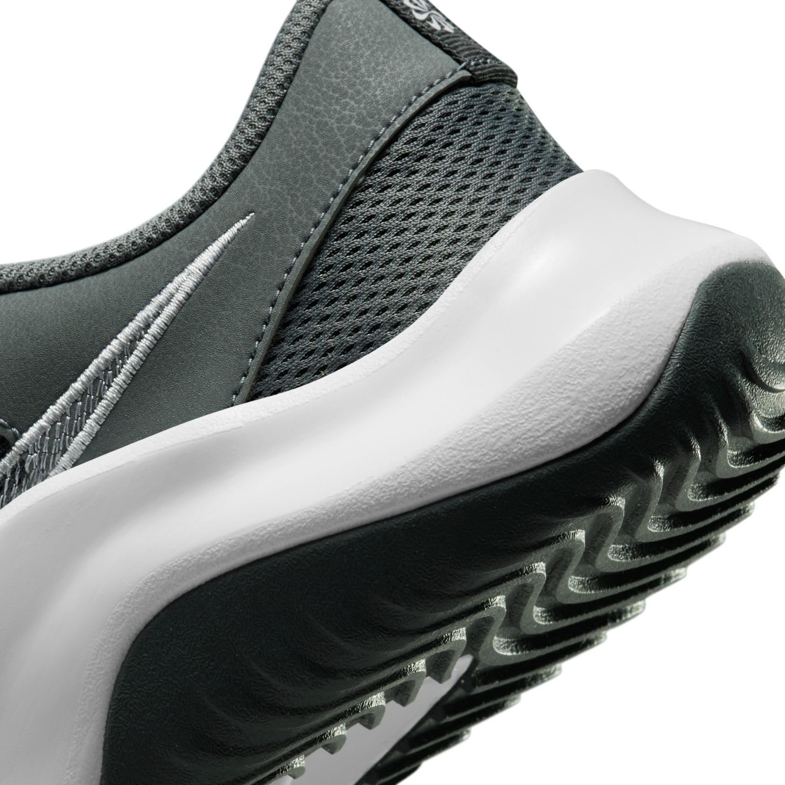 Кросівки Nike Legend Essential 3 для чоловіків, фото №5