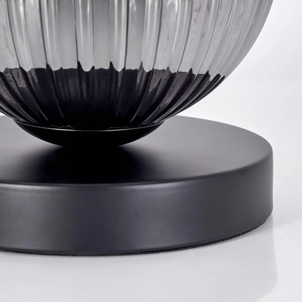 Настільна лампа HOFSTEIN Koyoto Retro Метал Ø 15 см E27 Black/Smoke/Clear, фото №6