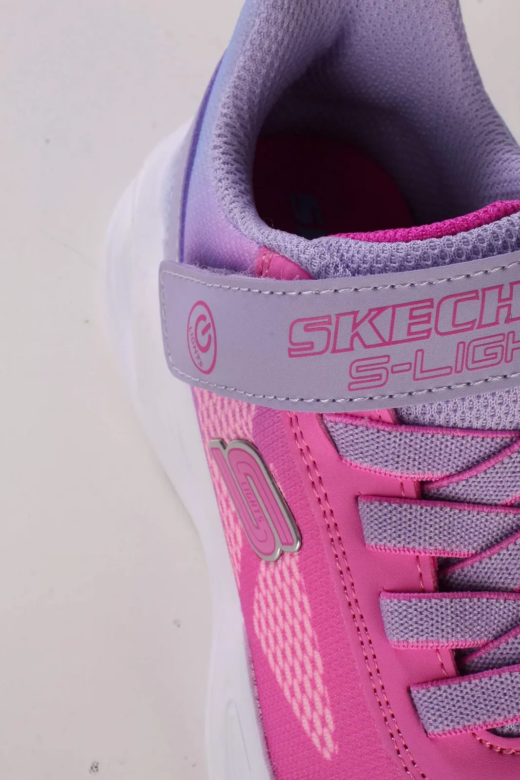 Кросівки Skechers Sola Glow Ombre Deluxe, фото №3