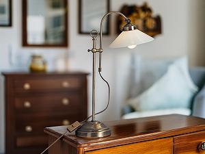 Настольная лампа Landlife LED Античная латунь Регулируемая по высоте Globo Lighting synthetic.ua - Фото 1