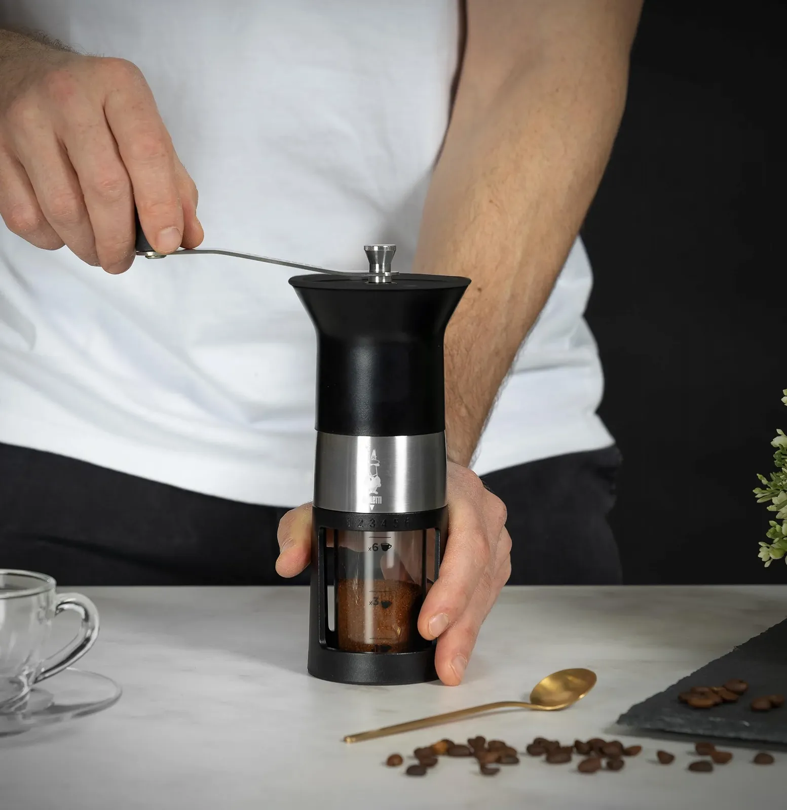 Ручная кофемолка Bialetti Сталь Матовый Черный, фото №5 Ручная кофемолка Bialetti Сталь Матовый Черный, фото №5