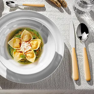 Набір столових приборів Guzzini 127500206, нержавіюча сталь, гірчично-жовтий ціна на synthetic.ua - Фото 1 Набір столових приборів Guzzini 127500206, нержавіюча сталь, гірчично-жовтий synthetic.ua - Фото 1