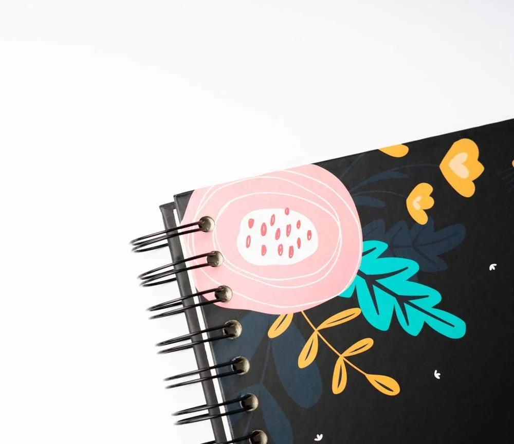 Альбом для вырезок Grupo Erik Flowers 26 x 26 см, 40 страниц, белый, черный, фото №4 Альбом для вырезок Grupo Erik Flowers 26 x 26 см, 40 страниц, белый, черный, фото №4