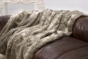 Одеяло Wohnen & Accessoires GmbH & Co. KG из искусственного меха Bear Grey and Beige Melange, 220 x 240 см synthetic.ua - Фото 1