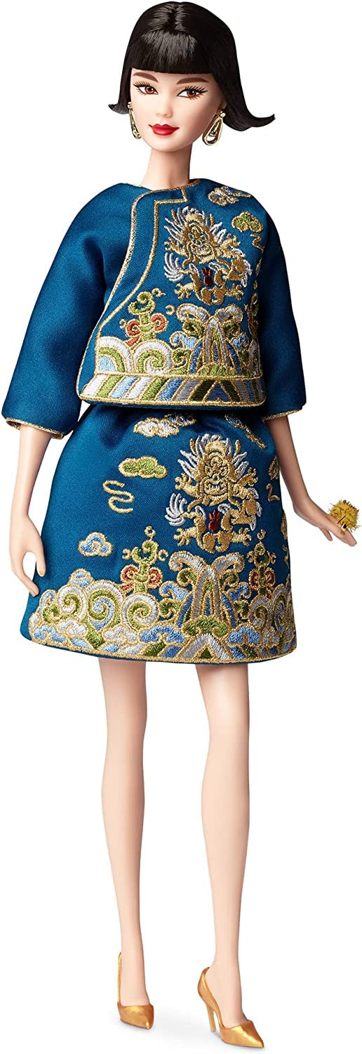 Кукла Barbie 2023 Lunar New Year Дизайн от Guo Pei, фото №2
