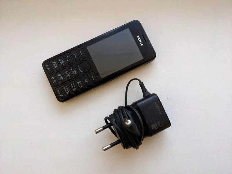 Кнопочный телефон Nokia 206, Черный, фото №3