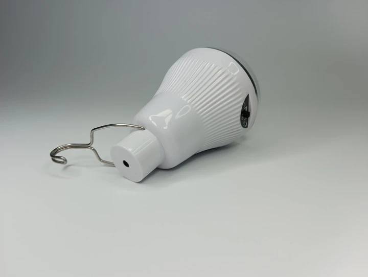 Аккумуляторный фонарик 10W с солнечной панелью Golden Road GR-020 для улицы и помещений, фото №5 Аккумуляторный фонарик 10W с солнечной панелью Golden Road GR-020 для улицы и помещений, фото №5