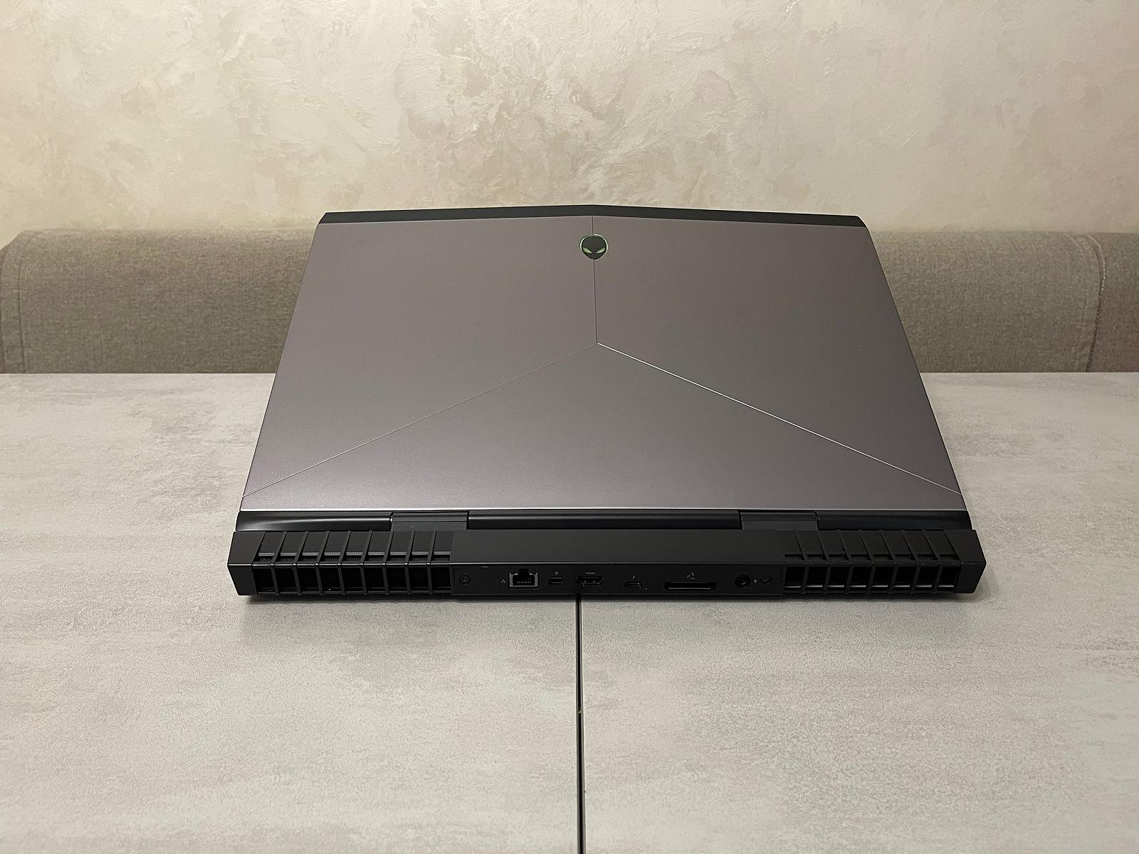 Ігровий ноутбук Dell Alienware 17 R4, 17,3" FHD IPS, i7-7700HQ, 16GB, 512GB SSD+1TB, nVidia GeForce GTX 1070 8GB, фото №6