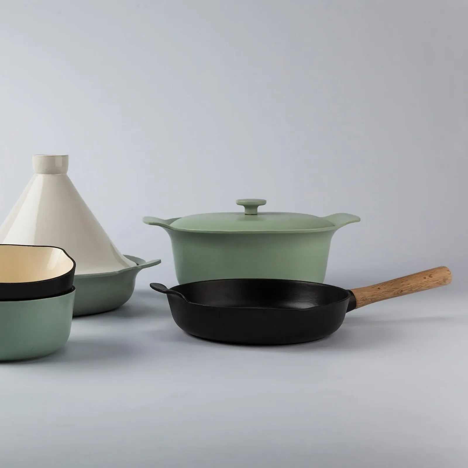 Овальная кастрюля BergHOFF Ron чавунная эмалированная с крышкой 43.2 x 28 x 16.8 см Зеленая, фото №5 Овальная кастрюля BergHOFF Ron чавунная эмалированная с крышкой 43.2 x 28 x 16.8 см Зеленая, фото №5