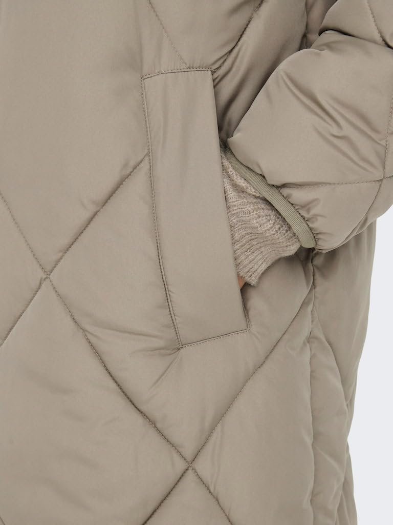 Пальто стьобане жіноче ONLY Onlnewtamara X-Long Quilted CC OTW, фото №7 Пальто стьобане жіноче ONLY Onlnewtamara X-Long Quilted CC OTW, фото №7