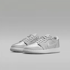 Кроссовки NIKE AIR 1 RETRO LOW OG (GS) Размер 37.5 - Фото 1