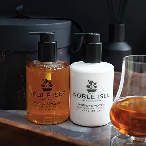 Набір Whisky & Water Noble Isle для догляду за руками для чоловіків та жінок - 2 x 250 мл synthetic.ua - Фото 1