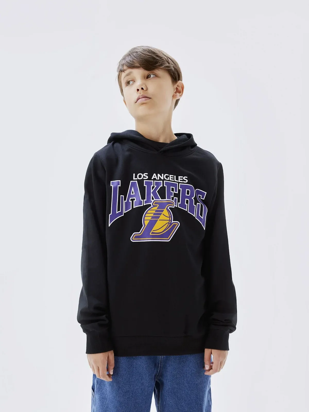 Толстовка NAME IT Nkmjacima NBA Sweat Wh Bru Noos OUS для хлопчиків, фото №3 Толстовка NAME IT Nkmjacima NBA Sweat Wh Bru Noos OUS для хлопчиків, фото №3