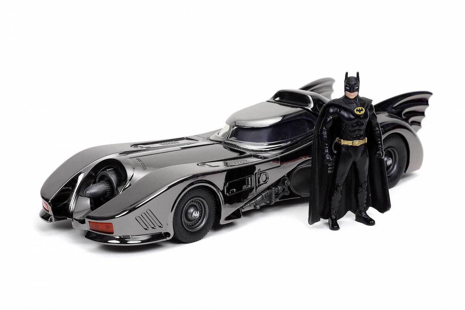 Модель автомобіля Jada Toys Next Level 1989 Batmobile 1:24 Відкритий кокпіт, відкидні гармати, відкритий багажник, включає фігурку Бетмена, спеціальне видання, індивідуально пронумерована упаковка, чорний хром, фото №1