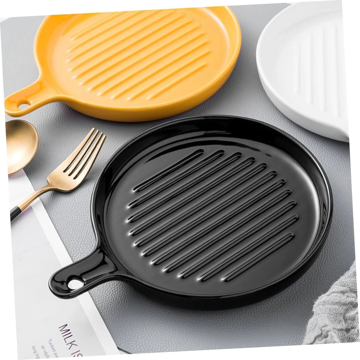 Керамическая форма для запекания с ручкой черная, фото №4 Керамическая форма для запекания с ручкой черная, фото №4