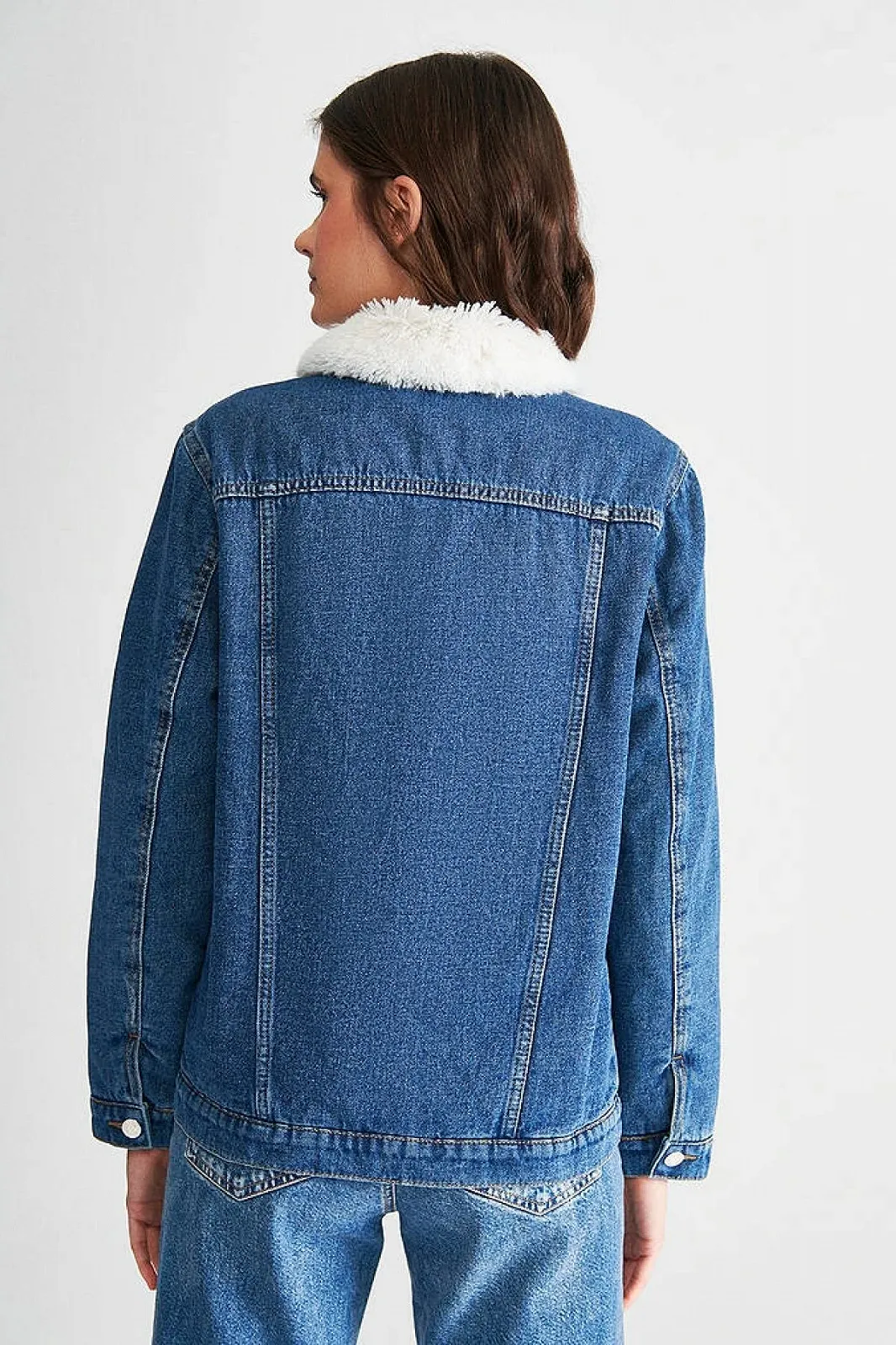 Жіноча джинсова куртка MAVI KARLA Indigo Sherpa Gold Icon - S, фото №4 Жіноча джинсова куртка MAVI KARLA Indigo Sherpa Gold Icon - S, фото №4