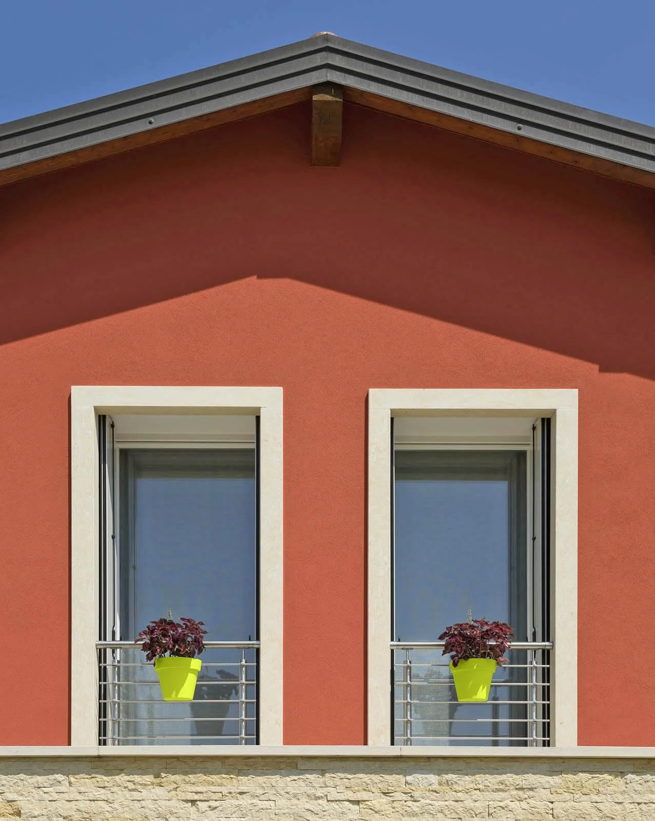 Підвісний горщик Euro3plast Up 298886G 25 см для перил Зелений, фото №3 Підвісний горщик Euro3plast Up 298886G 25 см для перил Зелений, фото №3