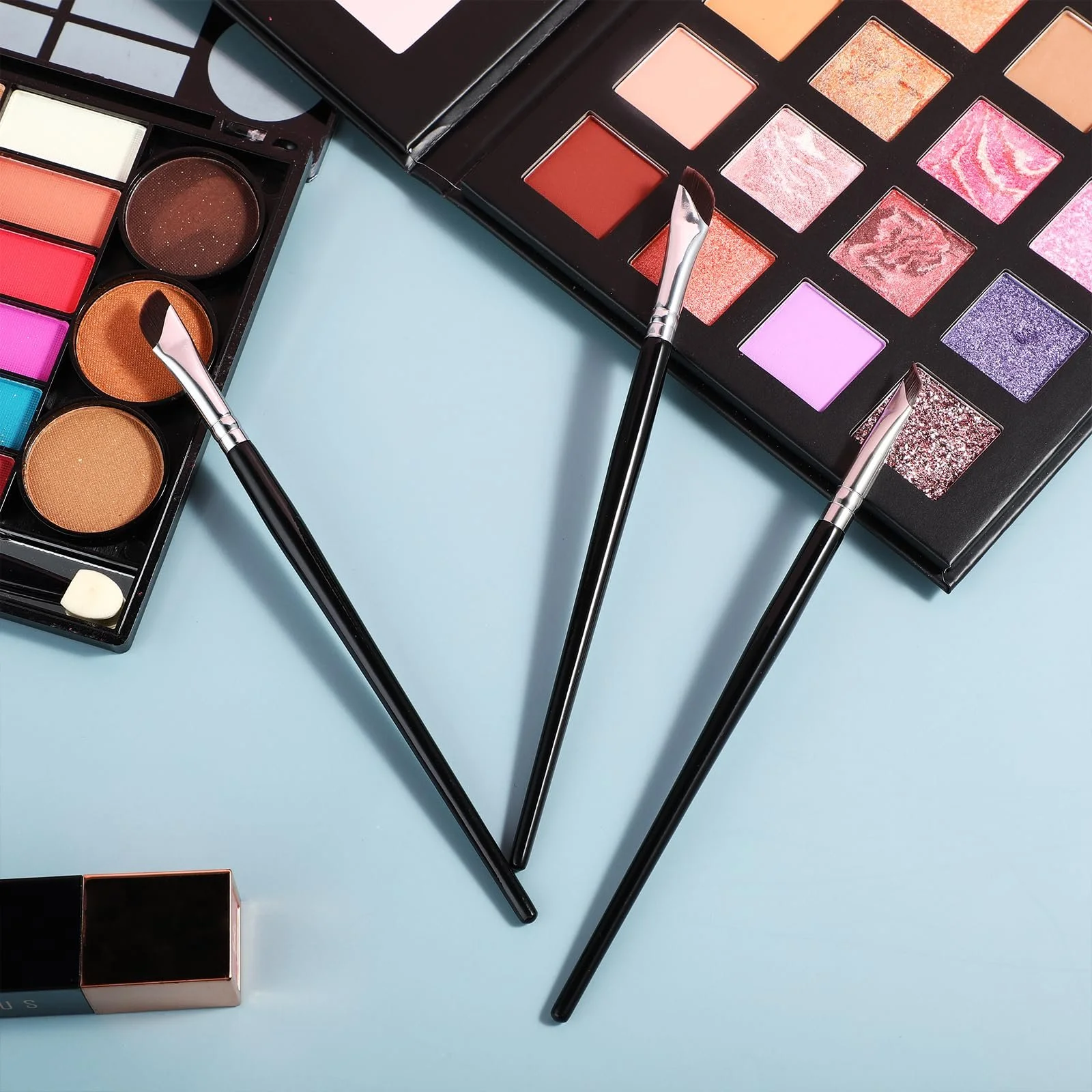 Набор Abeillo Eyeliner Brushes Pack of 3, Профессиональная Кисти для бровей под углом, фото №7 Набор Abeillo Eyeliner Brushes Pack of 3, Профессиональная Кисти для бровей под углом, фото №7