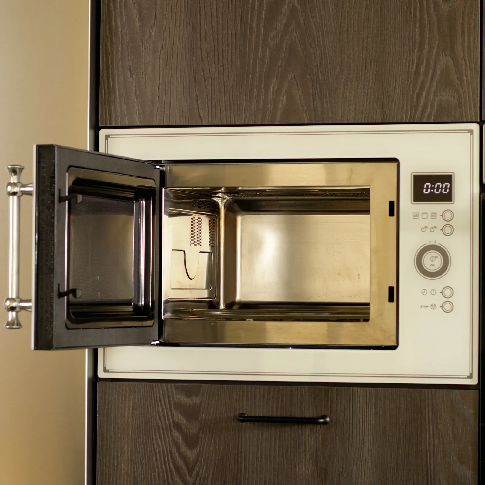 Вбудована мікрохвильова піч Electrolux EMT25203C Champagne, фото №3