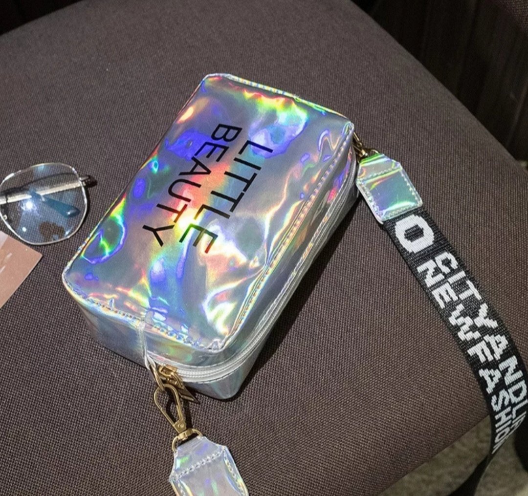 Модна біла бананка на пояс, фото №2